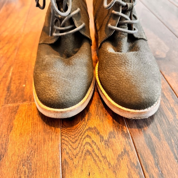 Lucky Brand size 7.5 Tamela Green Leather Suede Booties - Picture 2 of 5